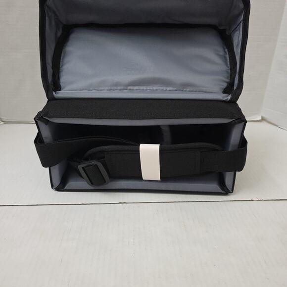 Authentic Canon 200ES EOS DSLR Black Camera Gadget Bag Adjustable Strap Rugged - Picture 6 of 7